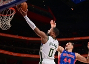 开云体育平台APP-雄鹿轻取凯尔特人，布伦森点燃赛场