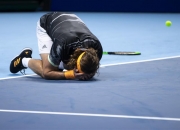 开云体育官网-年终总决赛轻取温网，西西帕斯统治全场