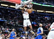 开云体育下载-新星表现抢眼，球队击败实力强劲对手