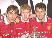 开云体育登录-关于足球联赛强敌相逢，球队角逐冠军殊荣的信息