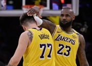 开云体育下载-关于詹姆斯受伤，湖人面临前所未有的挑战的信息