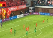 开云体育入口-足球比赛的胜负成谜，球迷们期待着最终结果