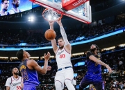 开云体育APP下载-快船队在主场以巨大优势分战胜活塞队的简单介绍