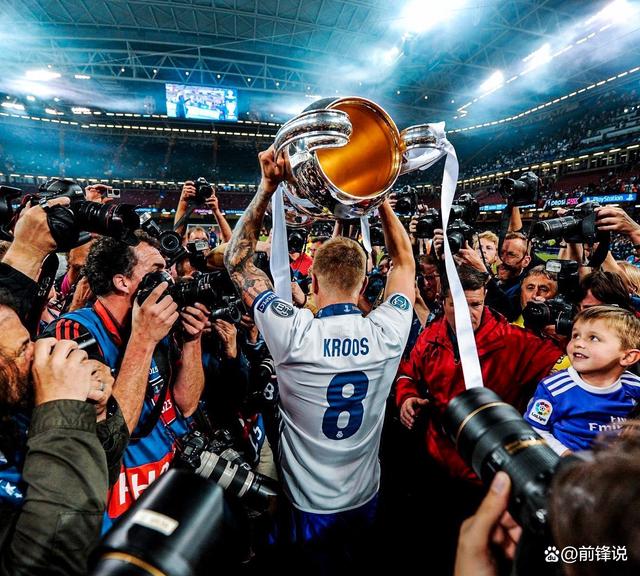 阿贾克斯取得对皇家马德里的胜利 阿贾克斯取得对皇家马德里的胜利