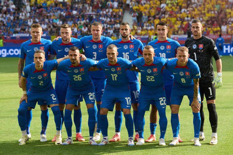 强强对决燃爆场，欧国联比赛紧张激烈