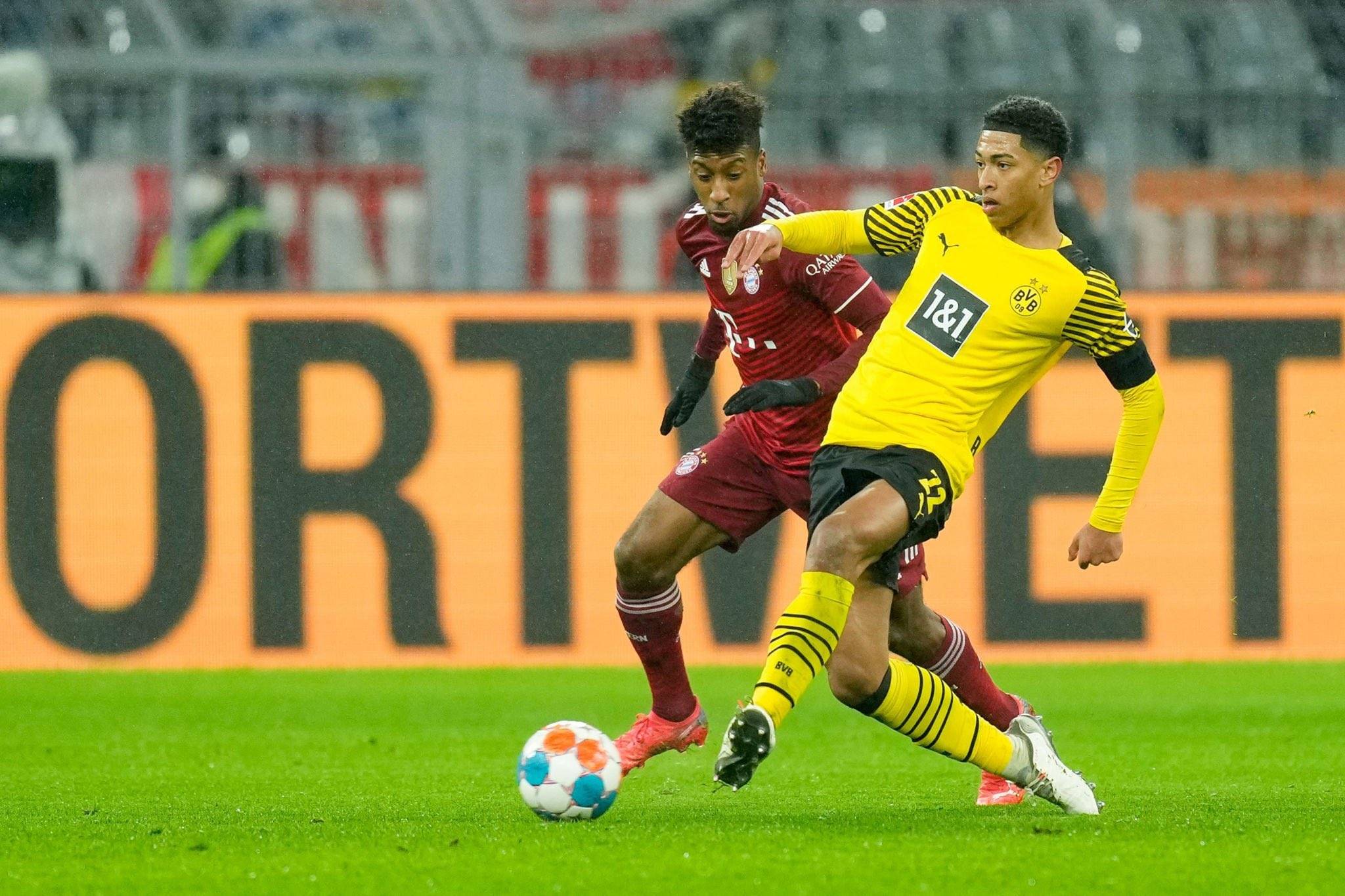 包含激烈对抗中出现爆发性一幕,场上情绪高涨的词条 包含激烈对抗中出现爆发性一幕,场上情绪高涨的词条