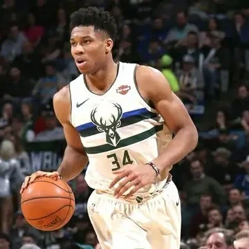 包含足坛新秀崭露头角,独中两元力挺球队晋级的词条 包含足坛新秀崭露头角,独中两元力挺球队晋级的词条