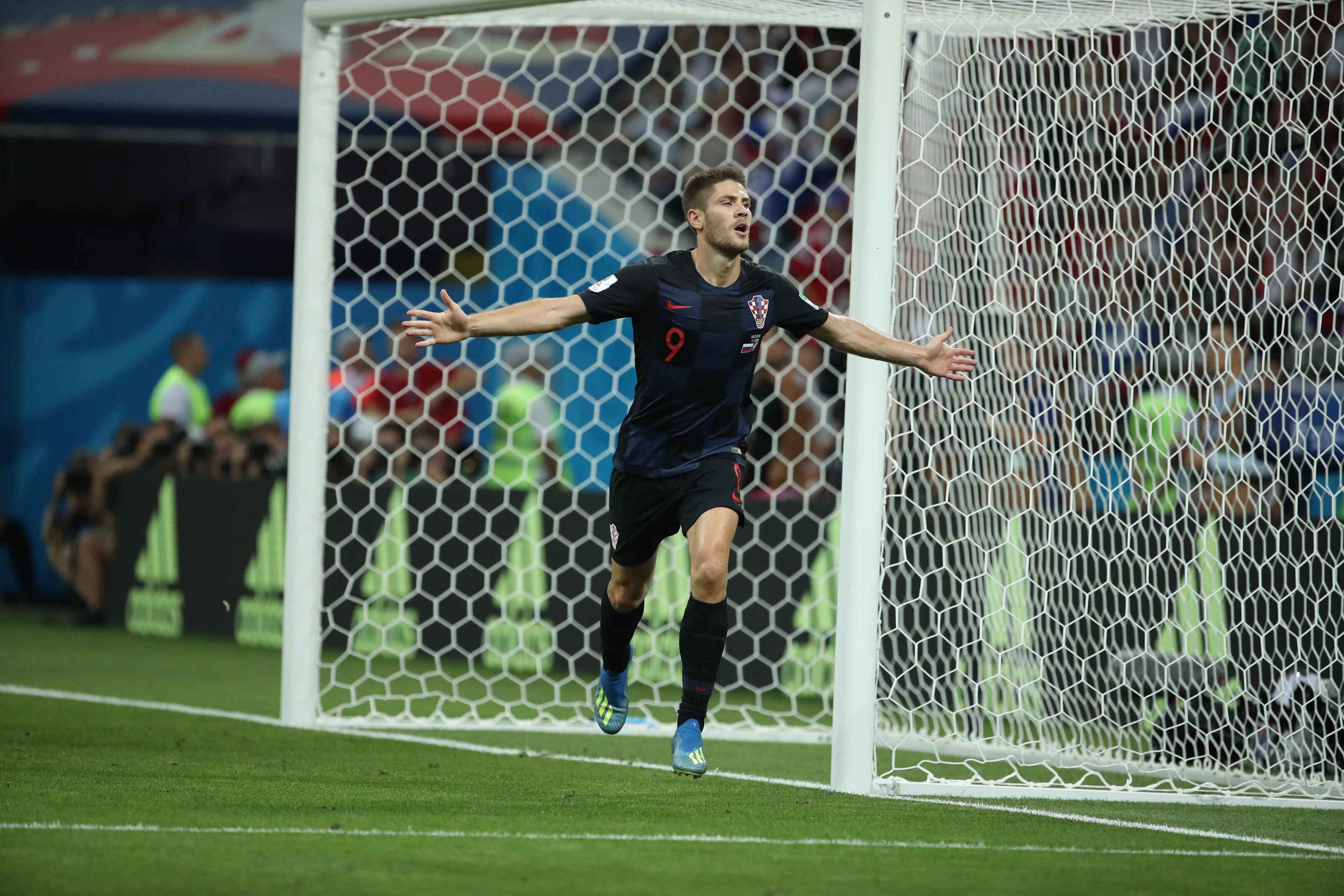 包含费伦茨瓦罗斯获得胜利,晋级之路愈发接近的词条 包含费伦茨瓦罗斯获得胜利,晋级之路愈发接近的词条