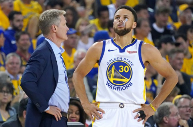 包含太阳新星大放异彩，球队残阵抢下重要胜利保榜首的词条