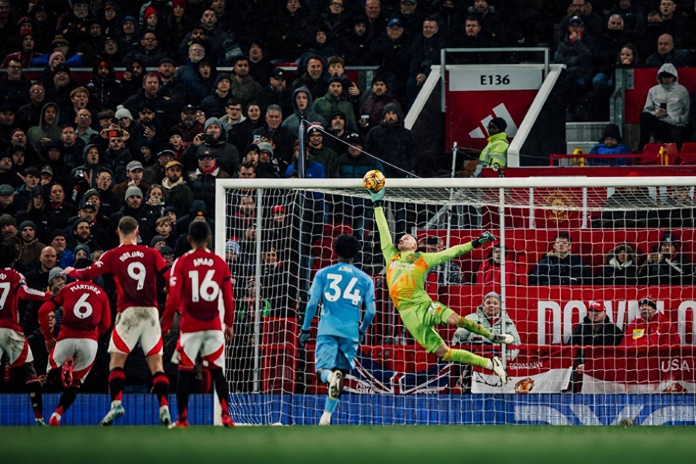 包含西汉姆联再遭打击，英超保级风险加大的词条