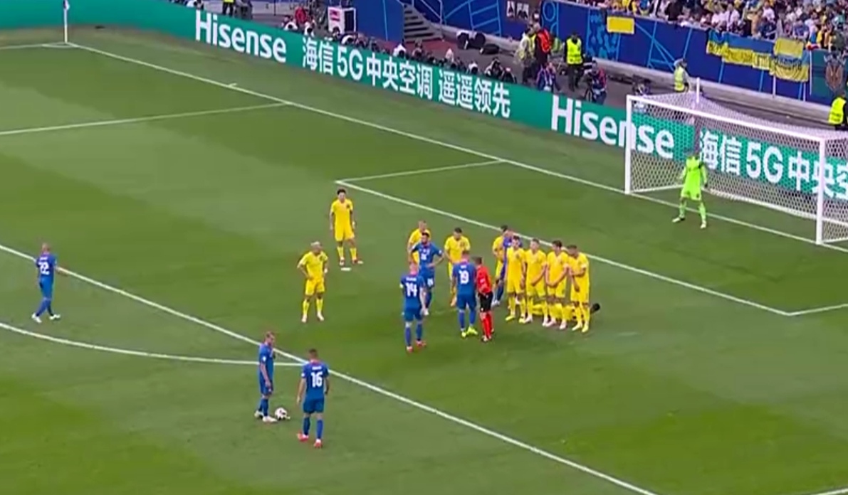 关于欧洲冠军联赛再次证明悬念重重,球场精彩绝伦的信息 关于欧洲冠军联赛再次证明悬念重重,球场精彩绝伦的信息