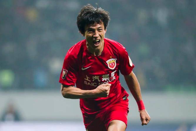 包含哈德斯菲尔德城今季前景堪忧,主帅寻求改变策略的词条 包含哈德斯菲尔德城今季前景堪忧,主帅寻求改变策略的词条