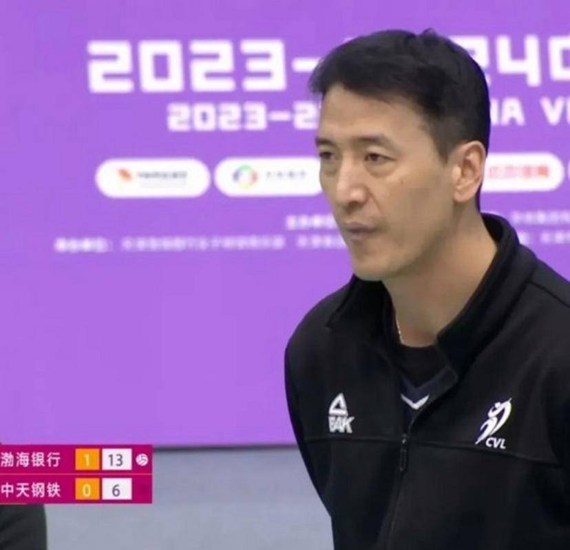 包含哈德斯菲尔德城今季前景堪忧,主帅寻求改变策略的词条 包含哈德斯菲尔德城今季前景堪忧,主帅寻求改变策略的词条