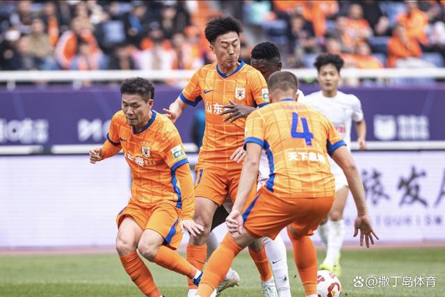 山东鲁能进攻线表现出众,能否称霸中超积分榜?的简单介绍 山东鲁能进攻线表现出众,能否称霸中超积分榜?的简单介绍