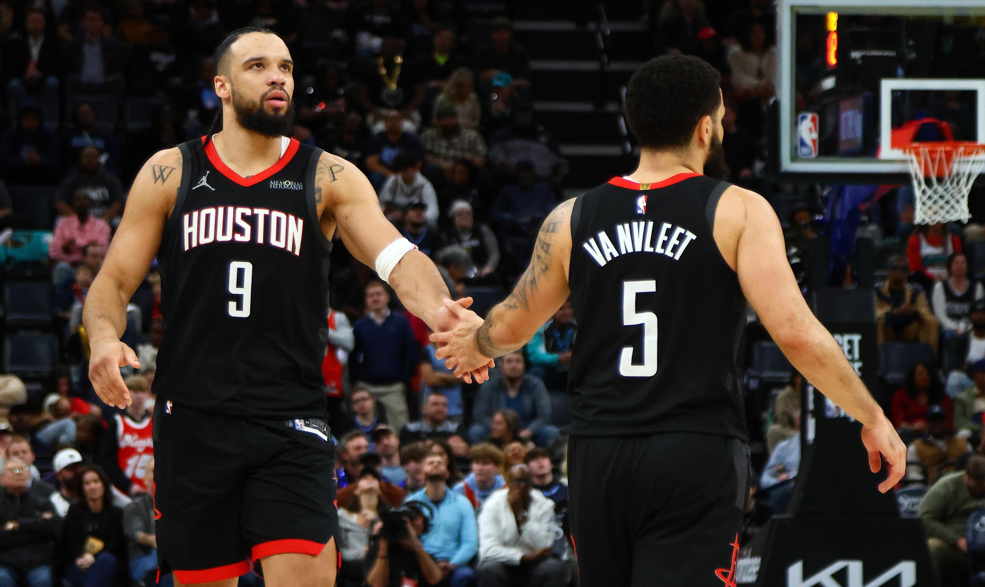 火箭队挫败独行侠，取得重要胜利