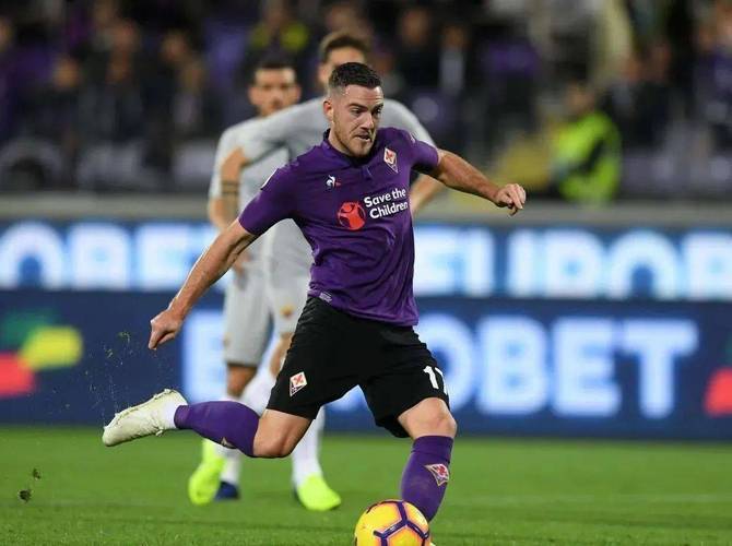 关于昂热或成黑马，法甲比赛中表现出色的信息