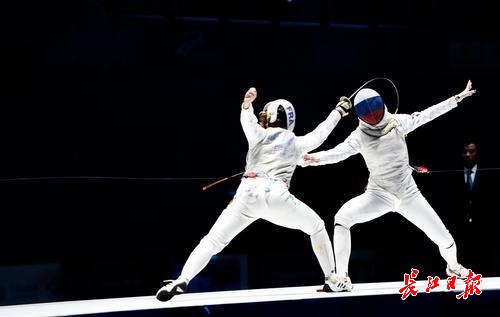 日本击败俄罗斯夺得男子足球金牌