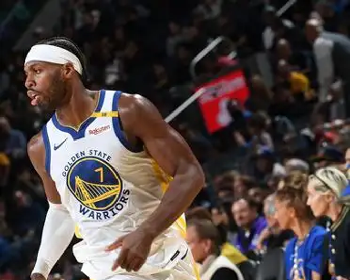 关于篮球赛事中火箭战胜对手成功续约的信息 关于篮球赛事中火箭战胜对手成功续约的信息