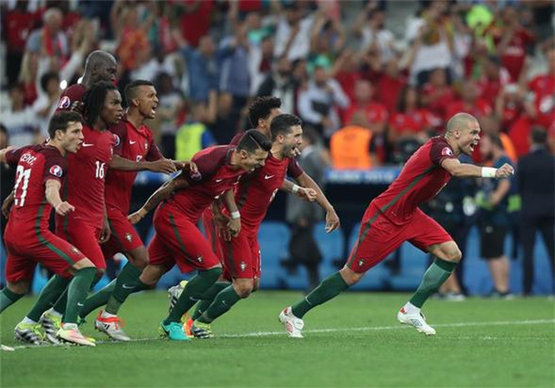 包含匈牙利主场不敌威尔士，小组形势严峻的词条