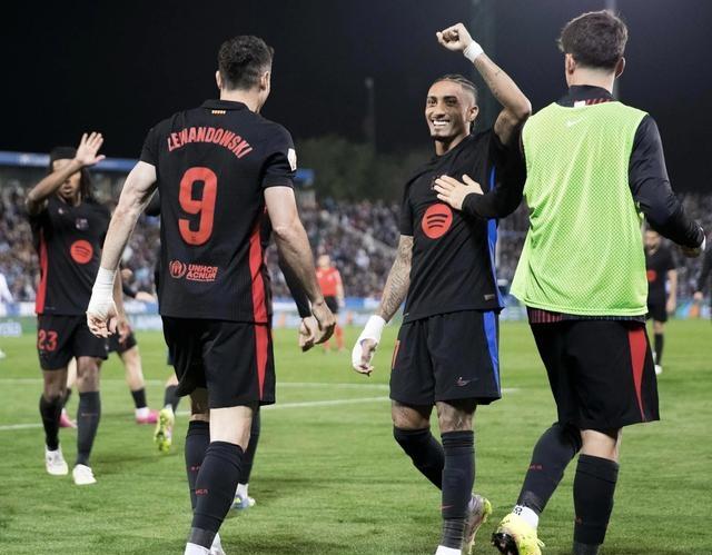 皇家社会客场大胜莱加内斯，领跑积分榜