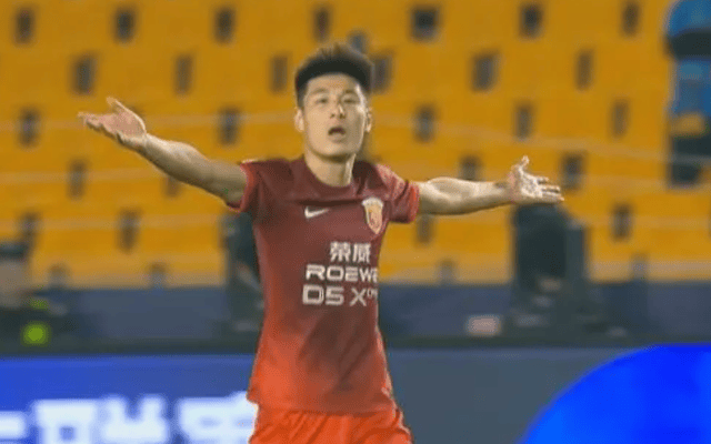 泰国传奇教练率队大胜进军前五 泰国传奇教练率队大胜进军前五