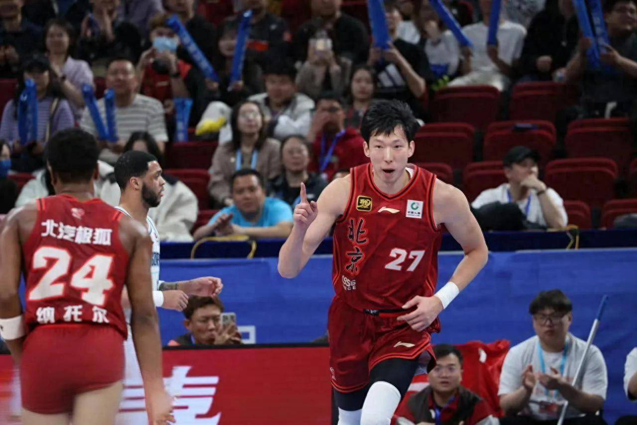 男子篮球联赛球员伤势恢复良好，或将重回赛场的简单介绍