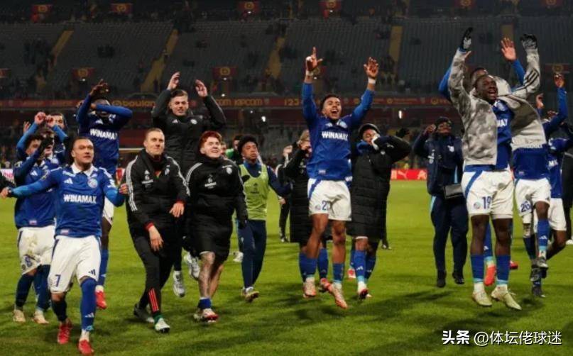 包含斯特拉斯堡客场取胜,球迷热情高涨的词条 包含斯特拉斯堡客场取胜,球迷热情高涨的词条