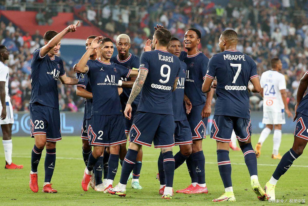 包含巴黎圣日耳曼豪取客场胜利，领先积分榜的词条