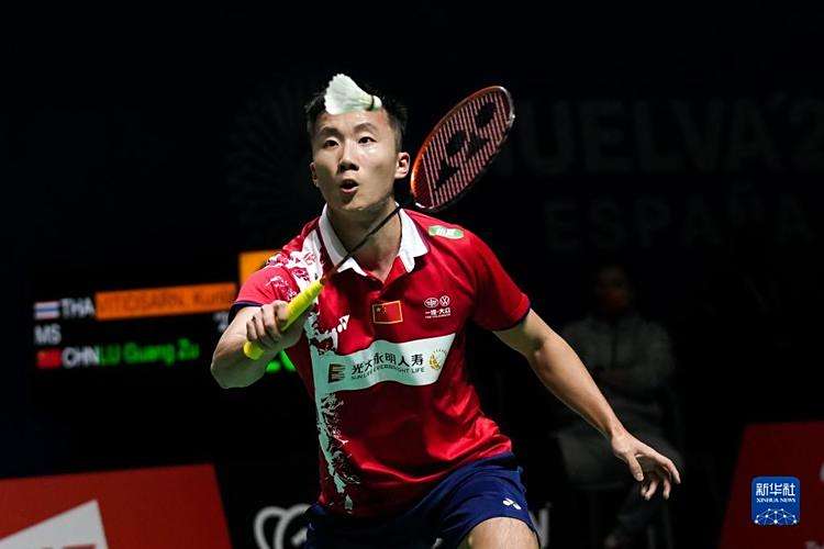 激战急速，国脚英雄逆袭晋级次轮比赛