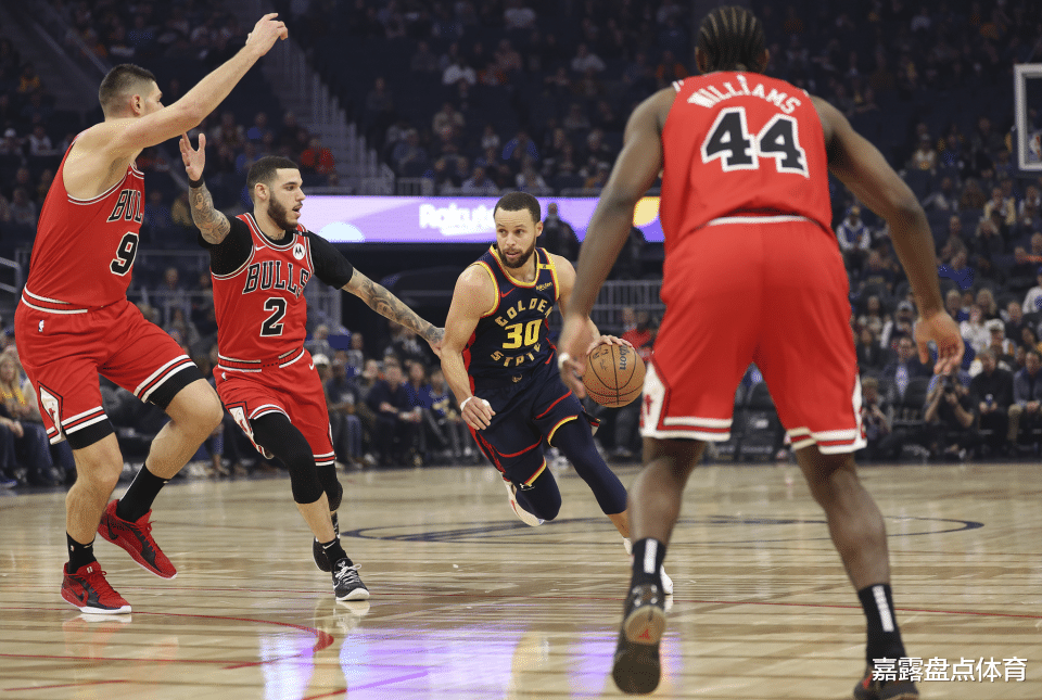 尼克斯主场战胜公牛,结束两连败 尼克斯主场战胜公牛,结束两连败