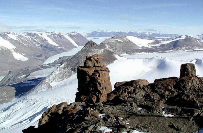 南极洲选手刷新个人最佳,获得荣誉的简单介绍 南极洲选手刷新个人最佳,获得荣誉的简单介绍