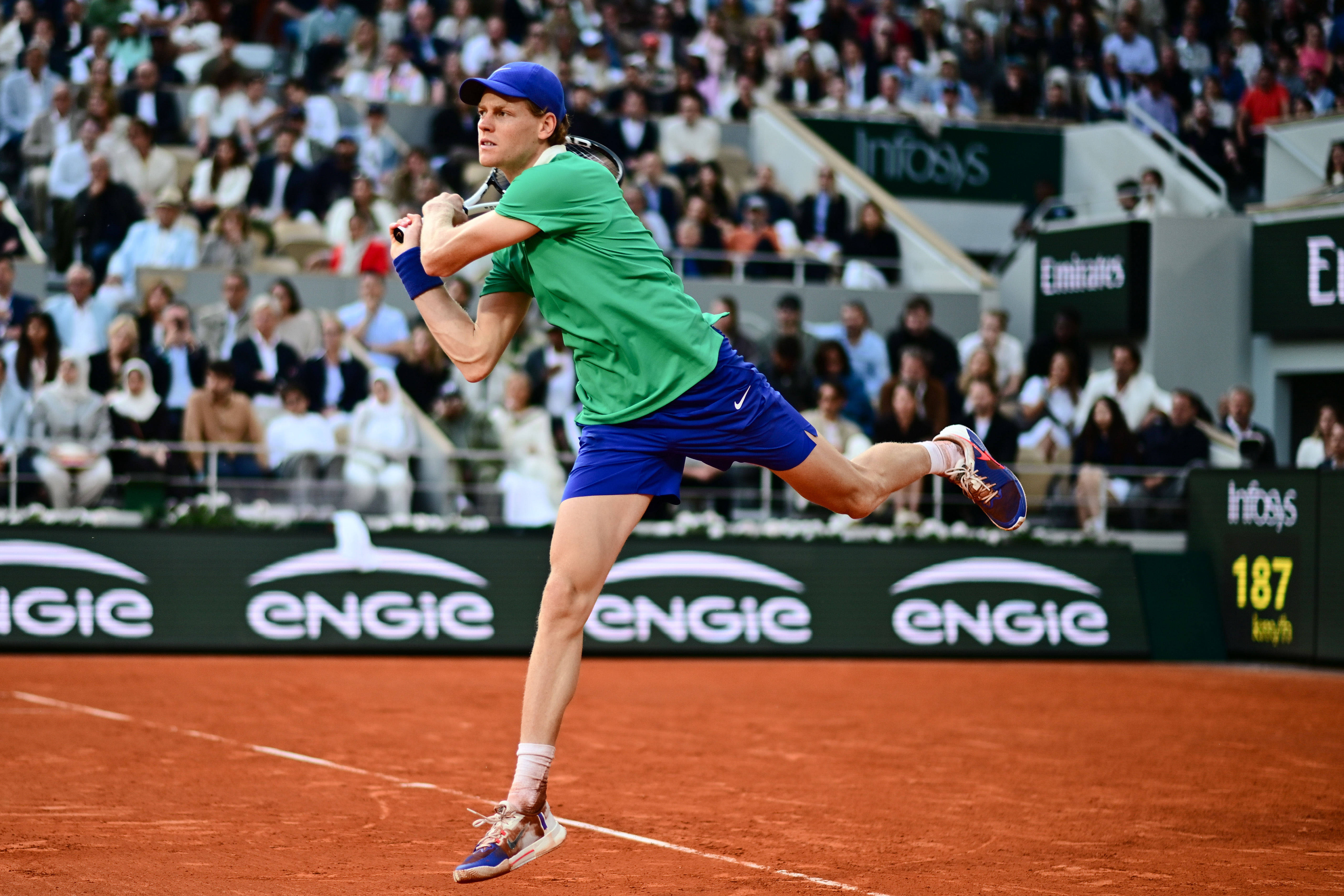 美国网球队险胜德国网球队,阿尔卡拉斯打破历史纪录的简单介绍 美国网球队险胜德国网球队,阿尔卡拉斯打破历史纪录的简单介绍